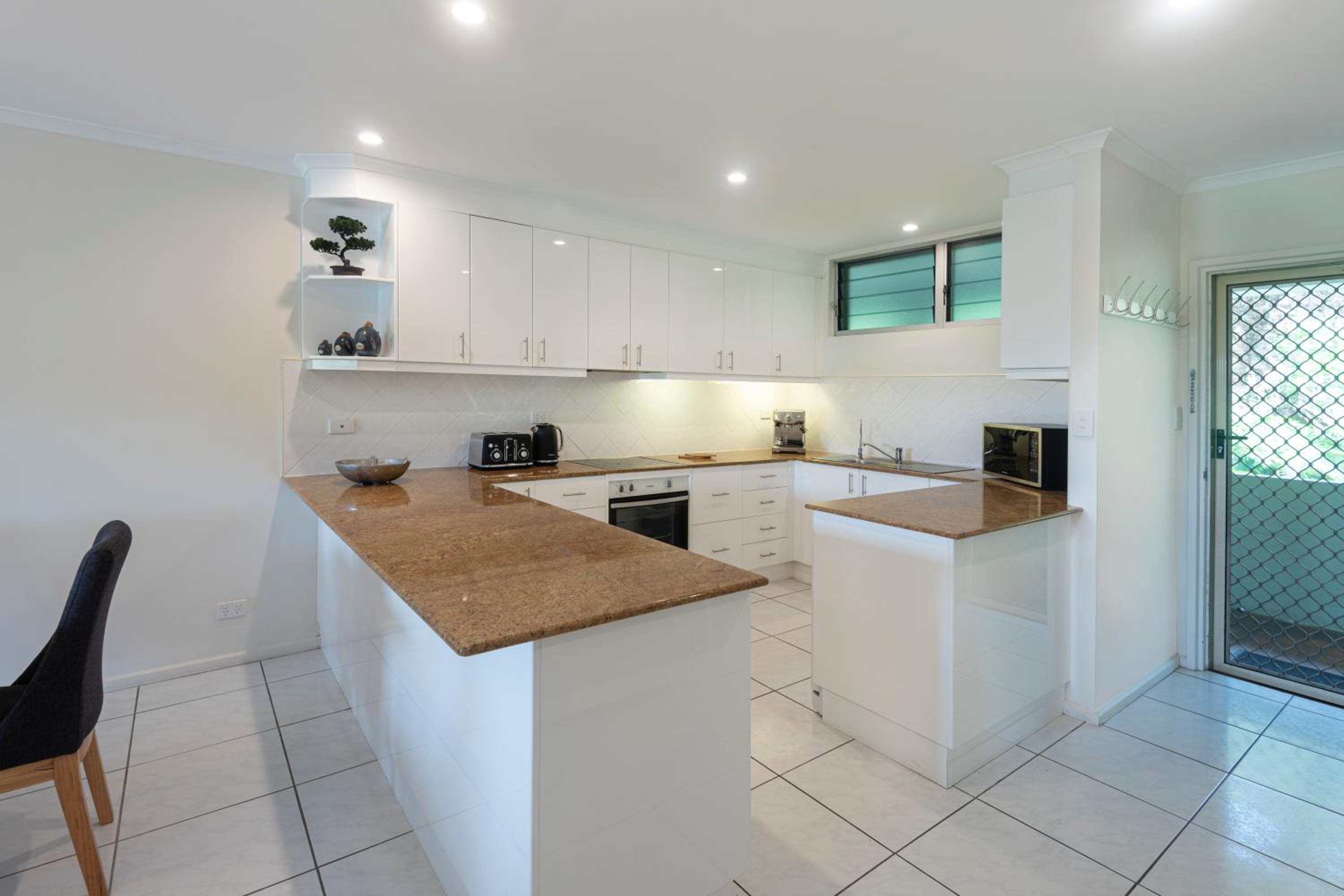 Poinciana Lodge - 2 bedroom - on Hamilton Island by HIHA