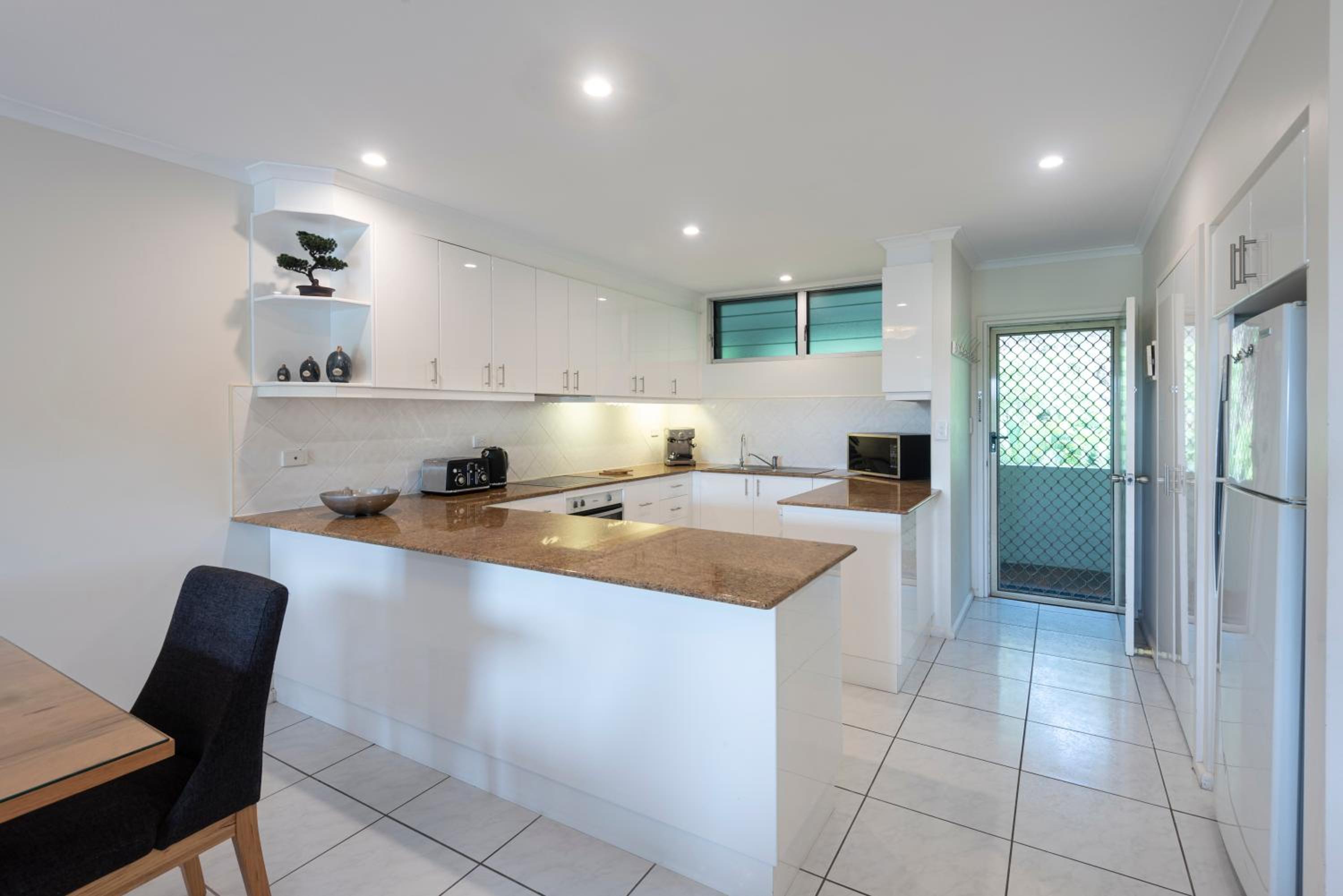 Poinciana Lodge - 2 bedroom - on Hamilton Island by HIHA