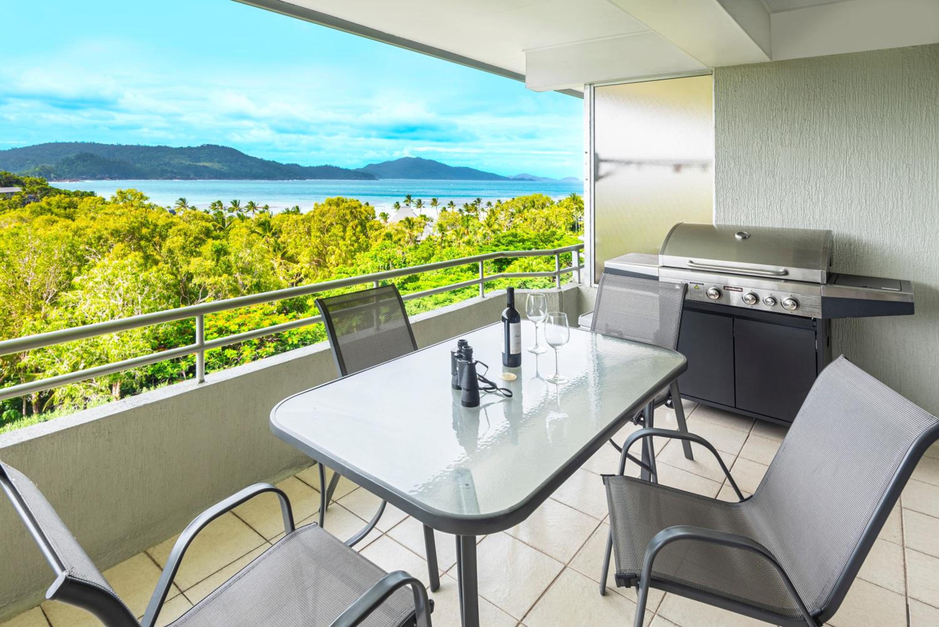 Poinciana Lodge - 2 bedroom - on Hamilton Island by HIHA