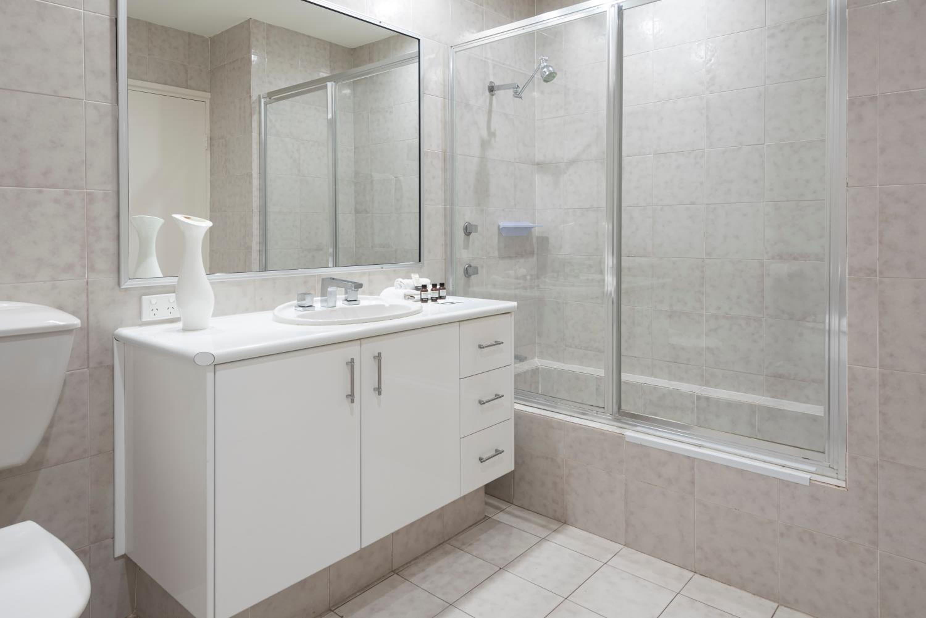 Poinciana Lodge - 2 bedroom - on Hamilton Island by HIHA