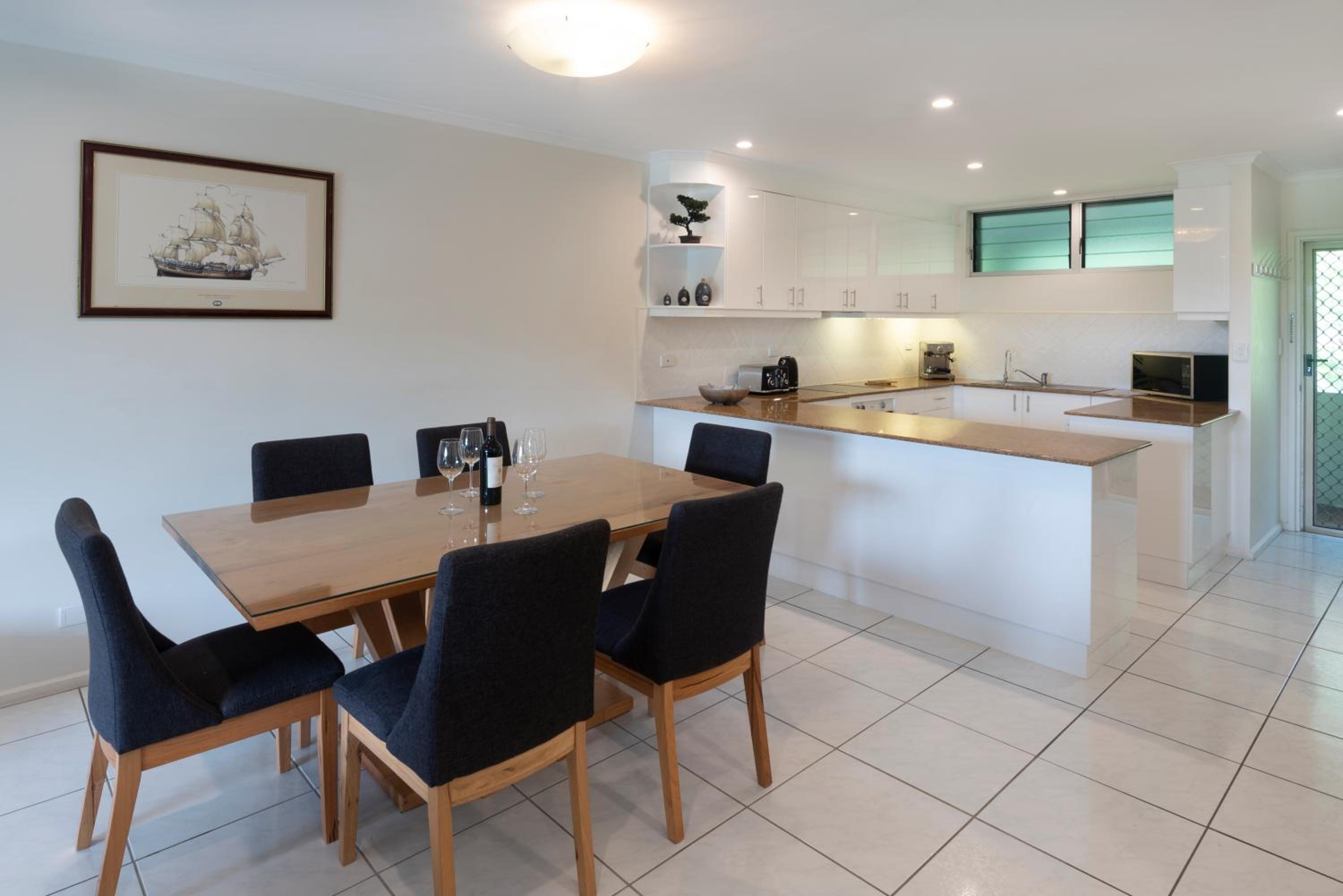 Poinciana Lodge - 2 bedroom - on Hamilton Island by HIHA