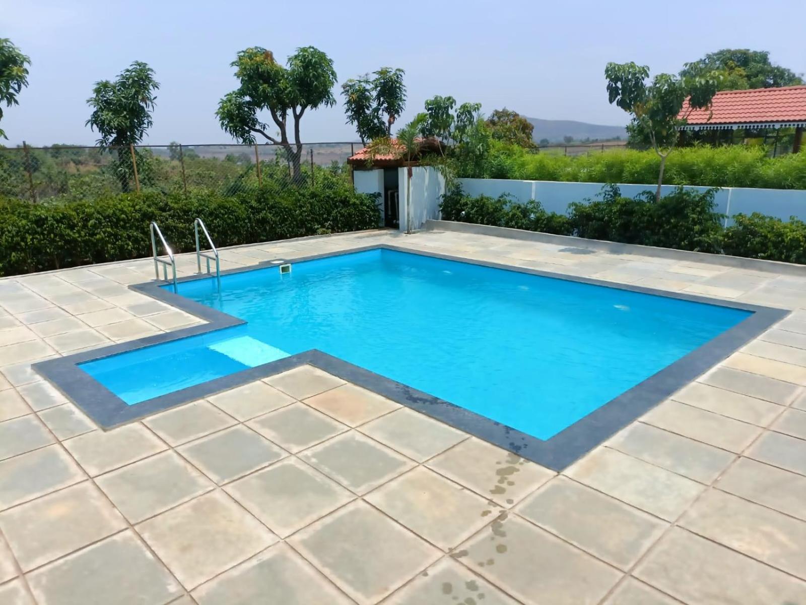 Beachy Farm 8BHK