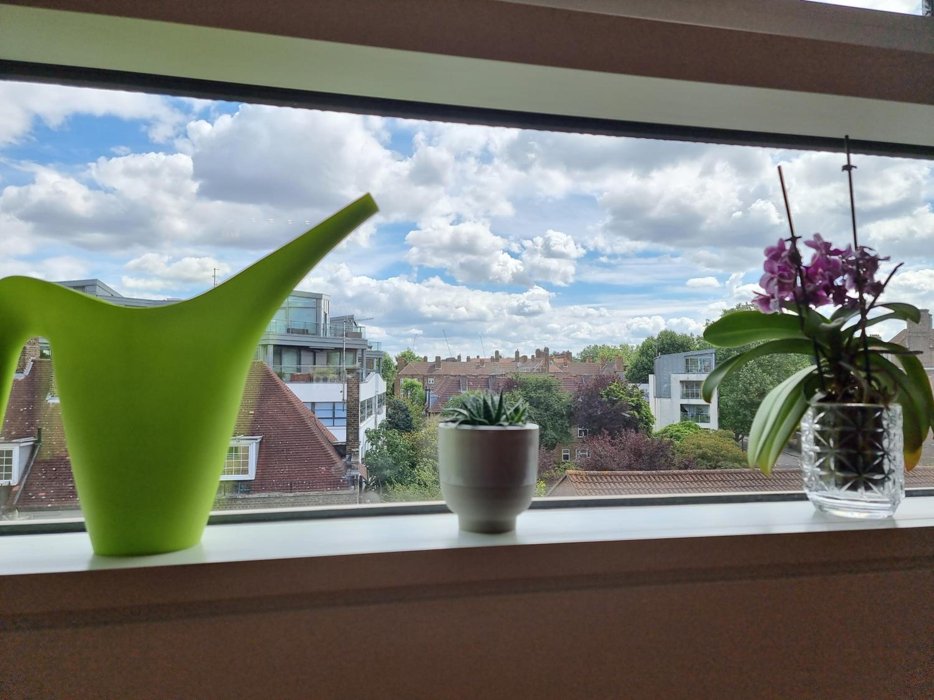 London Bridge spacious apartment photo 3