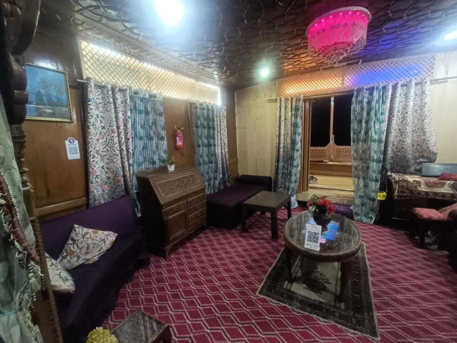 Houseboat New Shamus Maqbool view 2