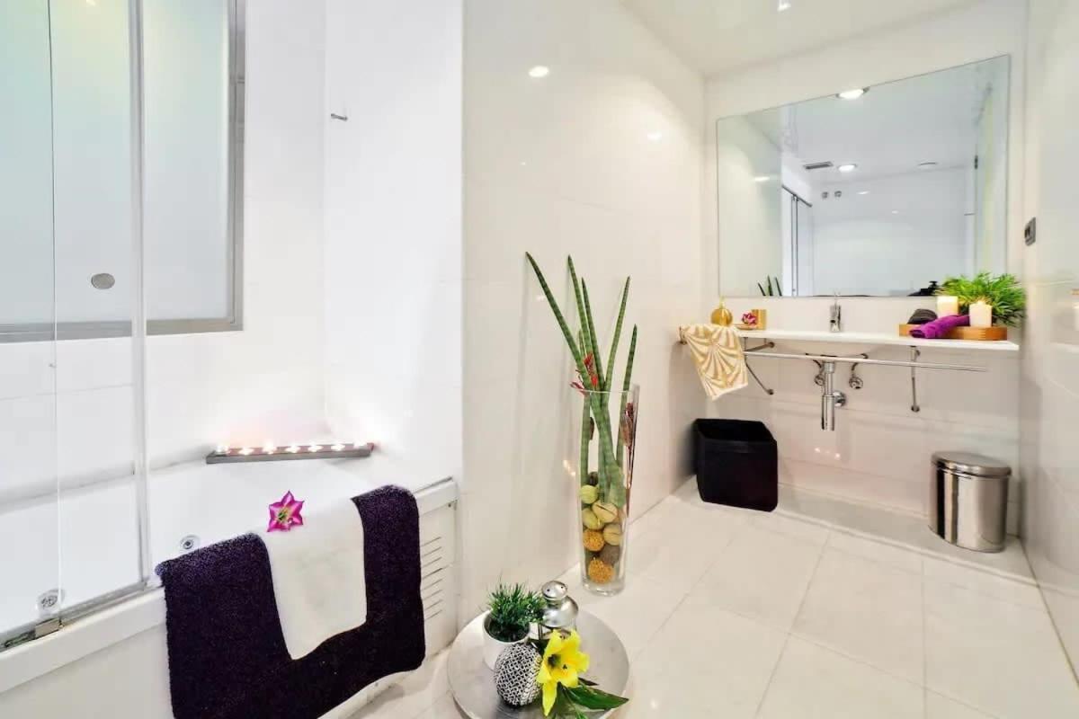 The Collection Barcelona - Luxury Duplex Apartment in the Heart of Barcelona