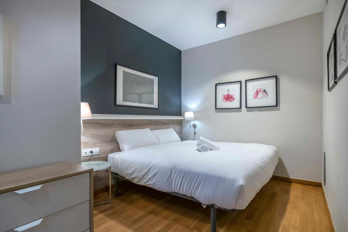 Modern and bright apartment in Eixample 1-3 photo 4
