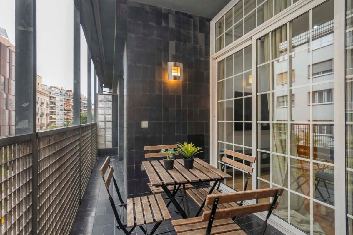 The Collection Barcelona - Plaza España 4BD 2BTH with terrace for families