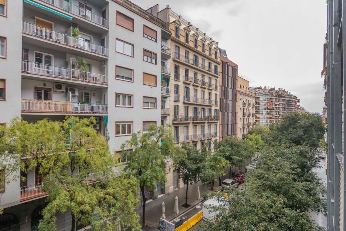 The Collection Barcelona - Plaza España 4BD 2BTH with terrace for families