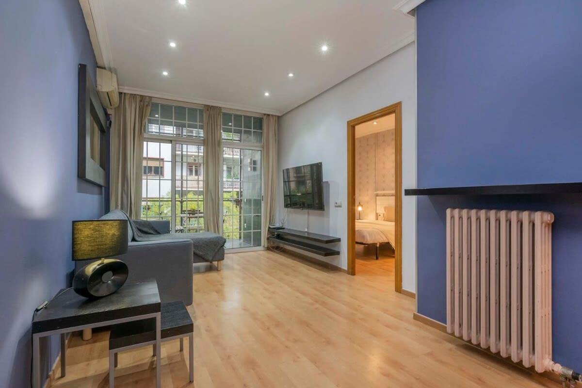 The Collection Barcelona - Plaza España 4BD 2BTH with terrace for families