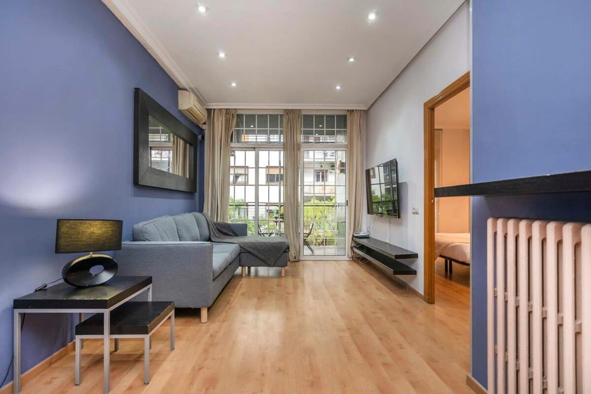 The Collection Barcelona - Plaza España 4BD 2BTH with terrace for families