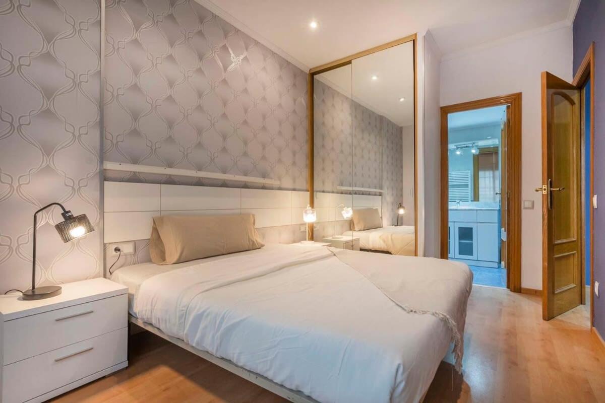 The Collection Barcelona - Plaza España 4BD 2BTH with terrace for families