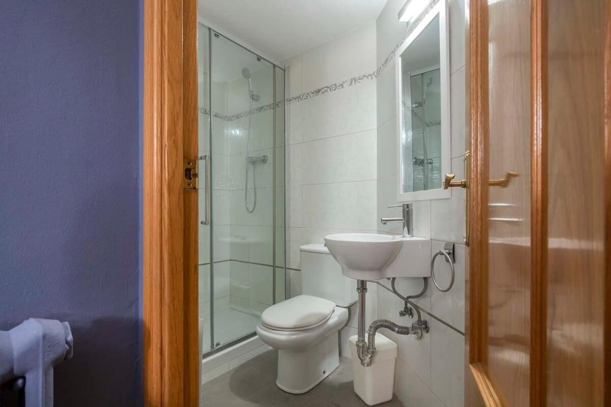 The Collection Barcelona - Plaza España 4BD 2BTH with terrace for families