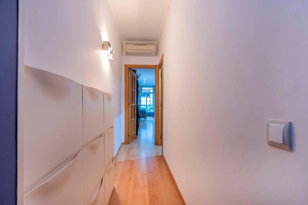 The Collection Barcelona - Plaza España 4BD 2BTH with terrace for families