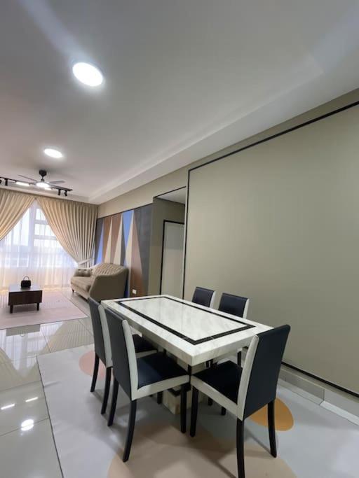 HomestayPalmyra Residence Bangi