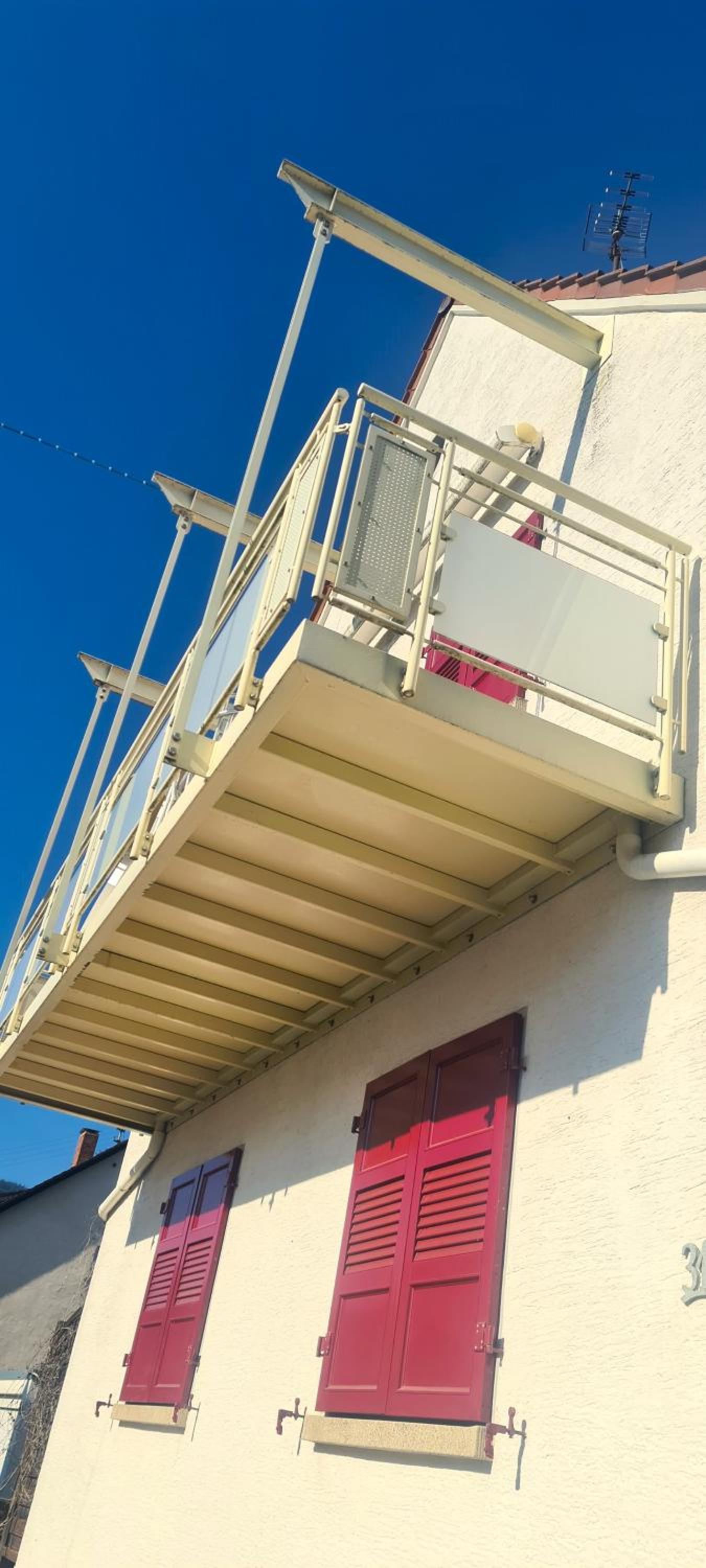 Apartment Pusteblume mit Balkon, neu teilrenoviert
