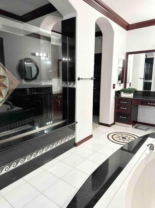 Luxury Mansion House