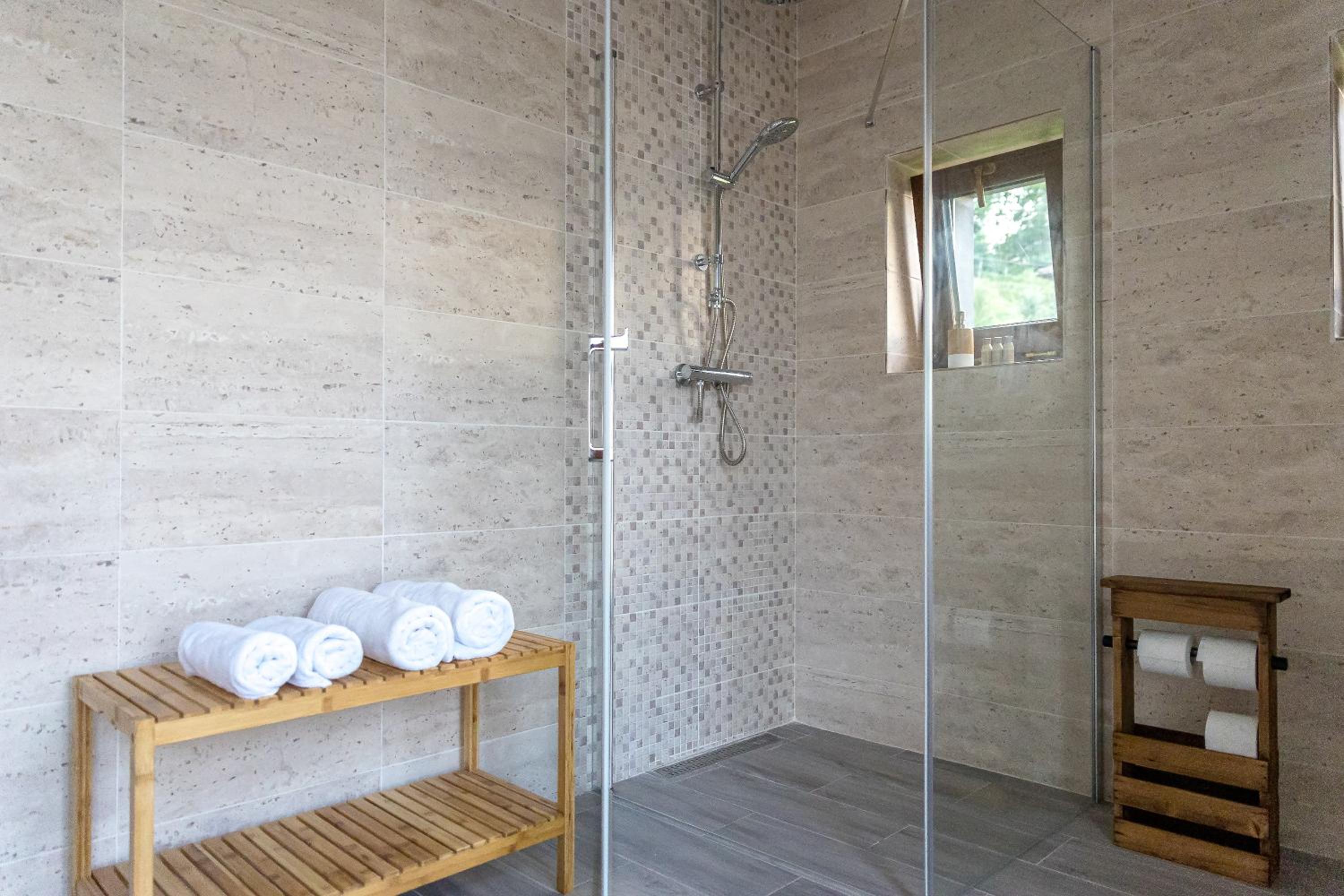 CasadinFeleacu