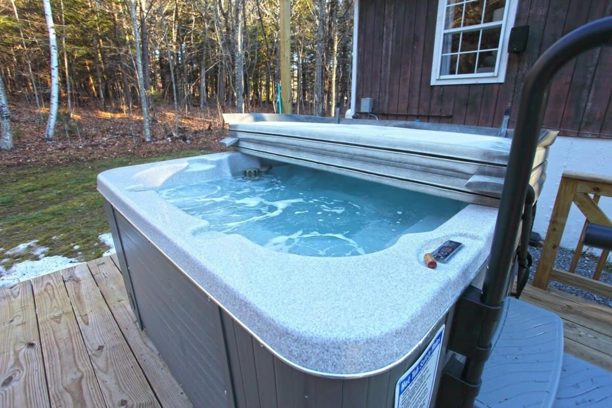 Dream Stratton Forest Cabin with Hot Tub and Fast WiFi view 3