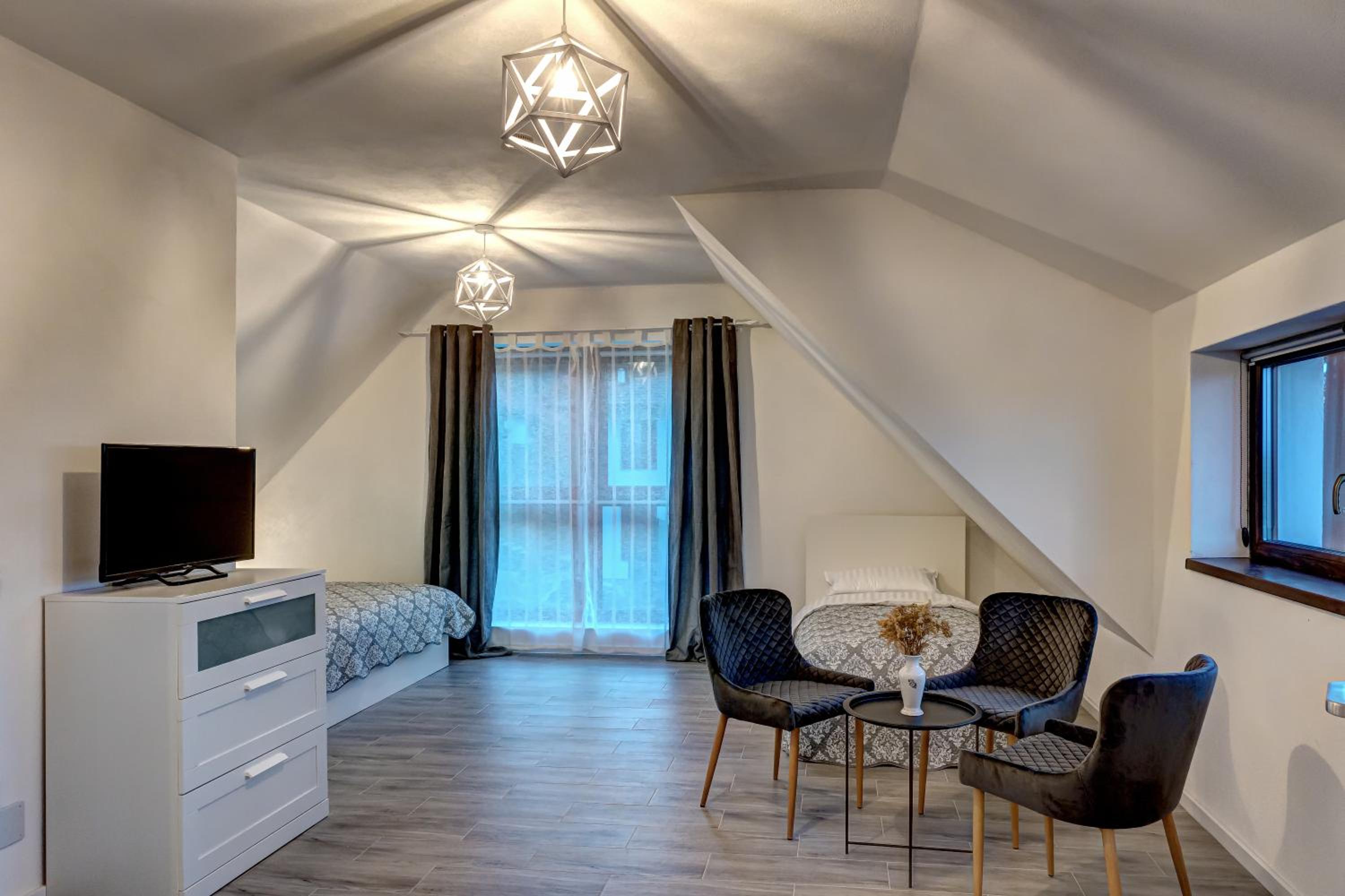 CasadinFeleacu