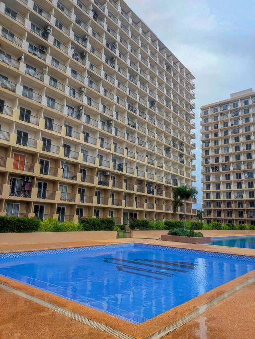 Resort Condo near Beaches in Lapu-Lapu City view 4