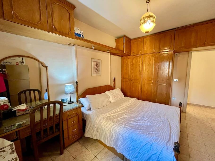 Best deal overlooking the Nile, 20th floor