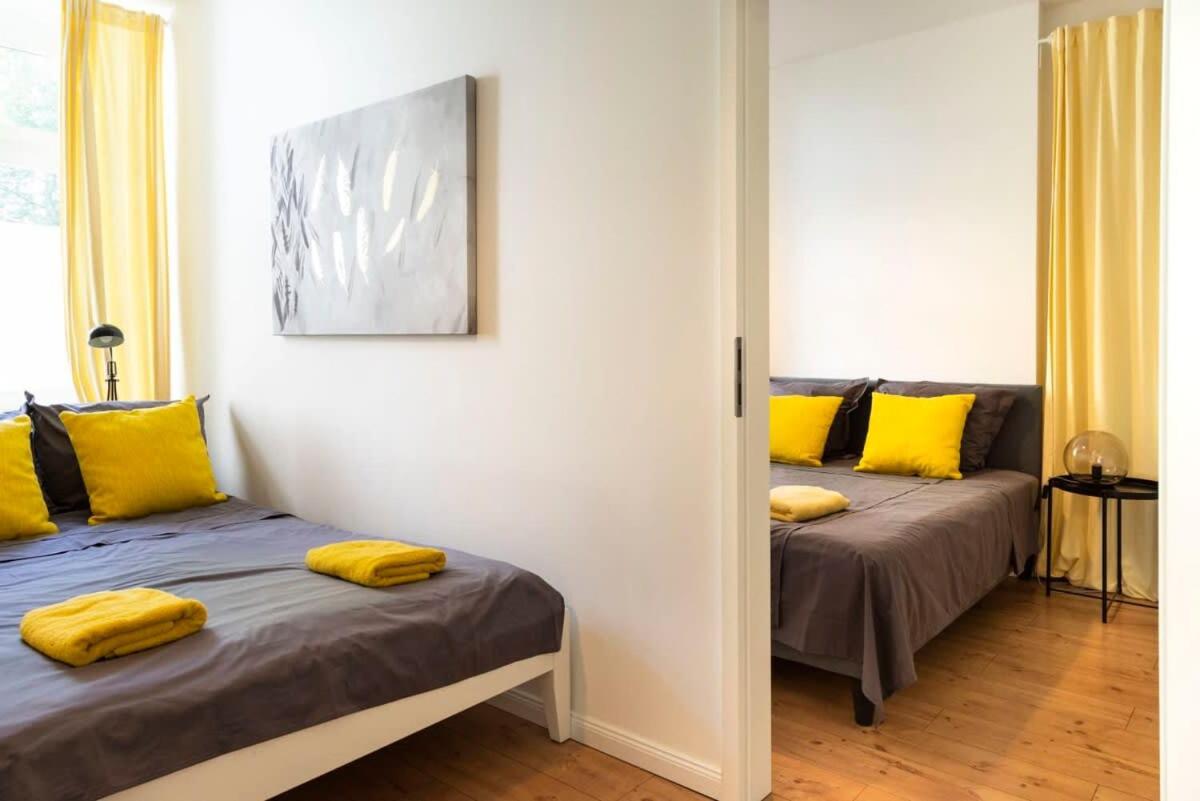 Cosy Two BR plus Self Checkin plus Street Parking