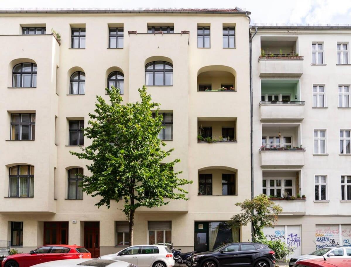 Modern 2 Bedroom Apartment in Berlin Schöneberg