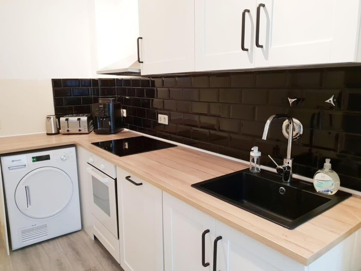 Family Apartment Moabit