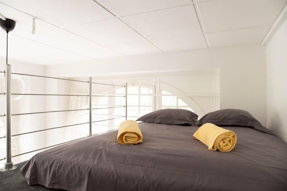 Stylish Loft Apartment plus SelfCheckIn plus Street Parking