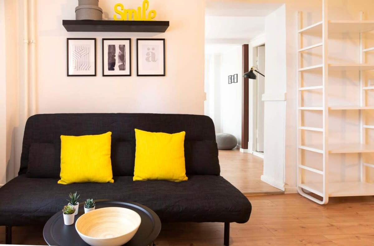 Stylish Loft Apartment plus SelfCheckIn plus Street Parking
