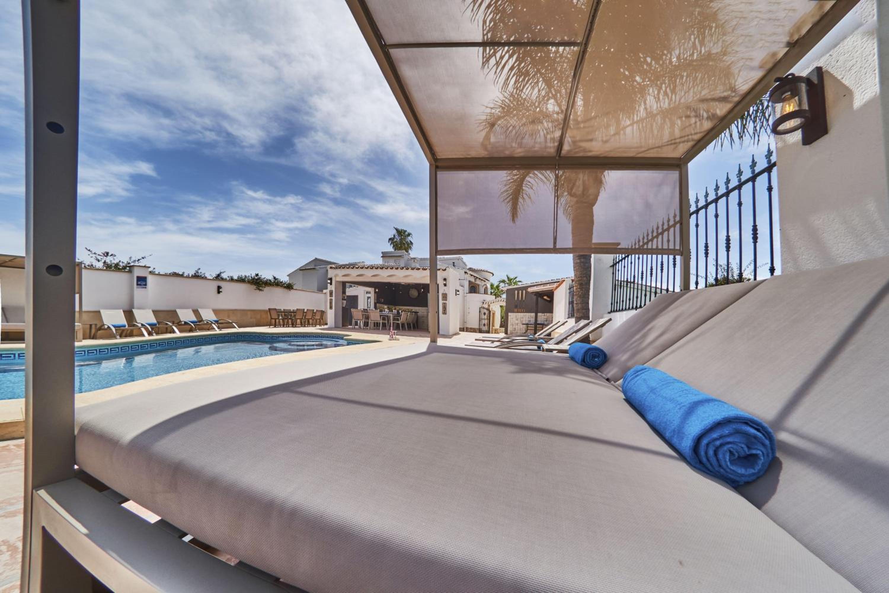 Villa-Palmview