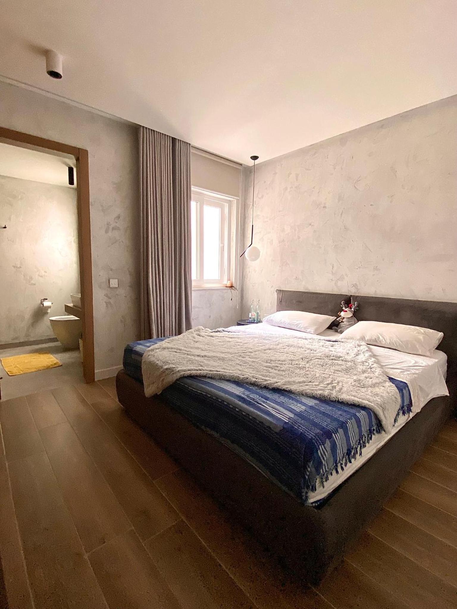 Sea view Sliema 2 bedroom apartment view 5