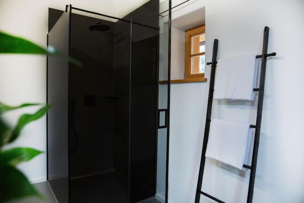 Traumhaftes Chalet mit Sauna und Whirlpool Refugium am Rehberg