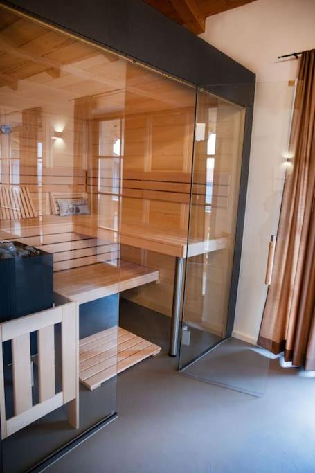 Traumhaftes Chalet mit Sauna und Whirlpool Refugium am Rehberg