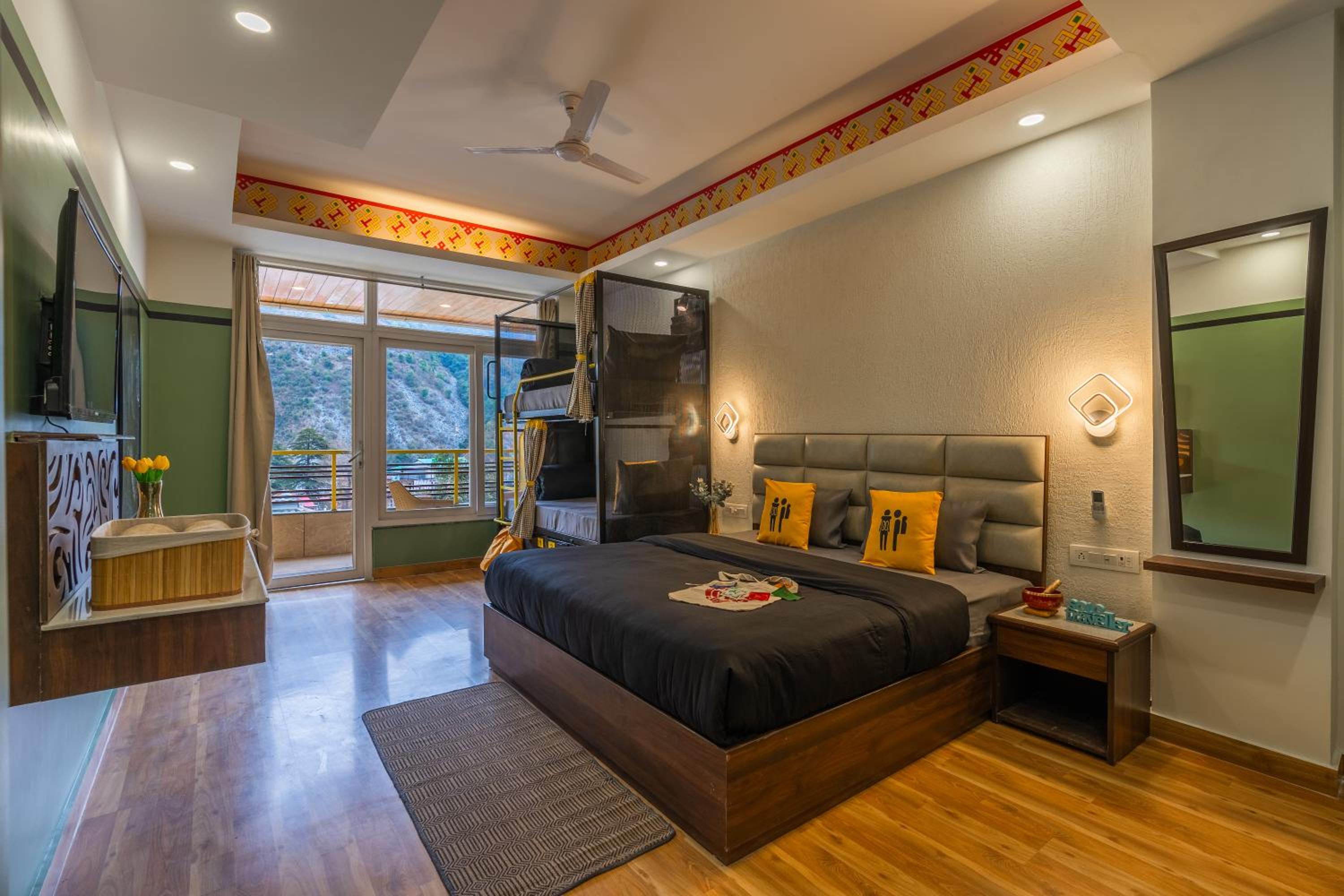 The Hosteller Mcleodganj, Bhagsu Waterfall, photo 43