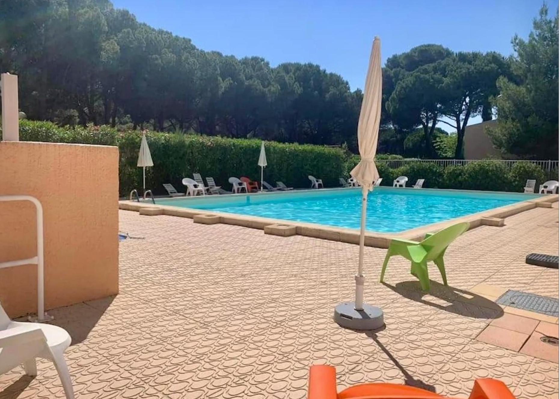 Villa dans la Pinède