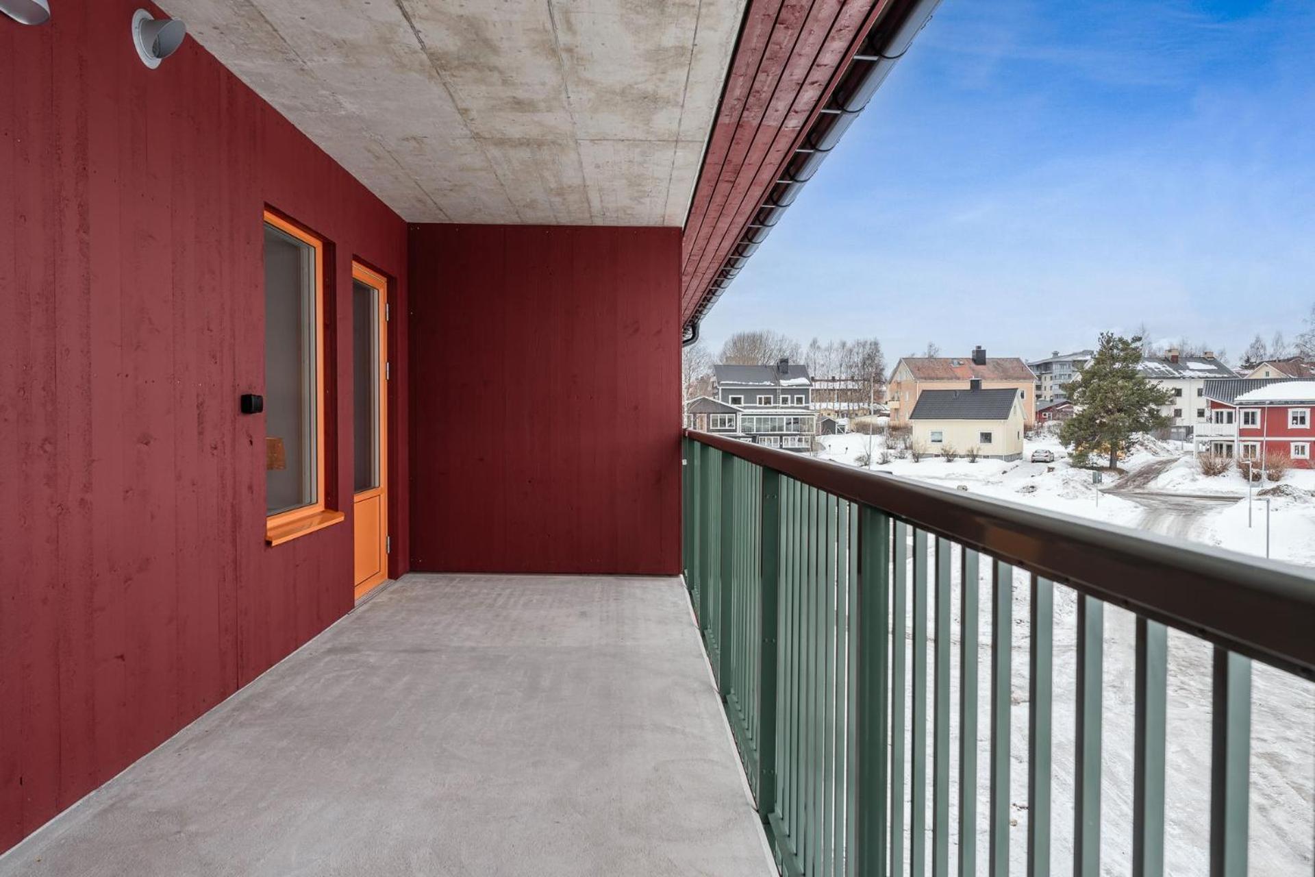 Guestly Homes - Elite Studio view 2