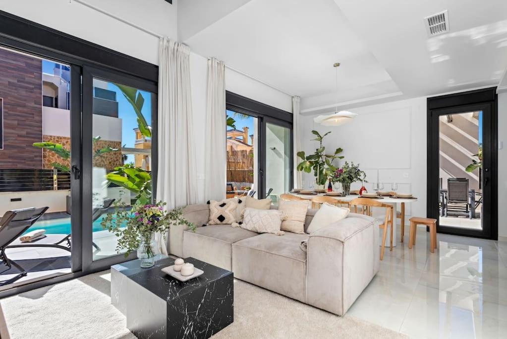 Luxury Villa with Private Swimming Pool in Cabo Roig