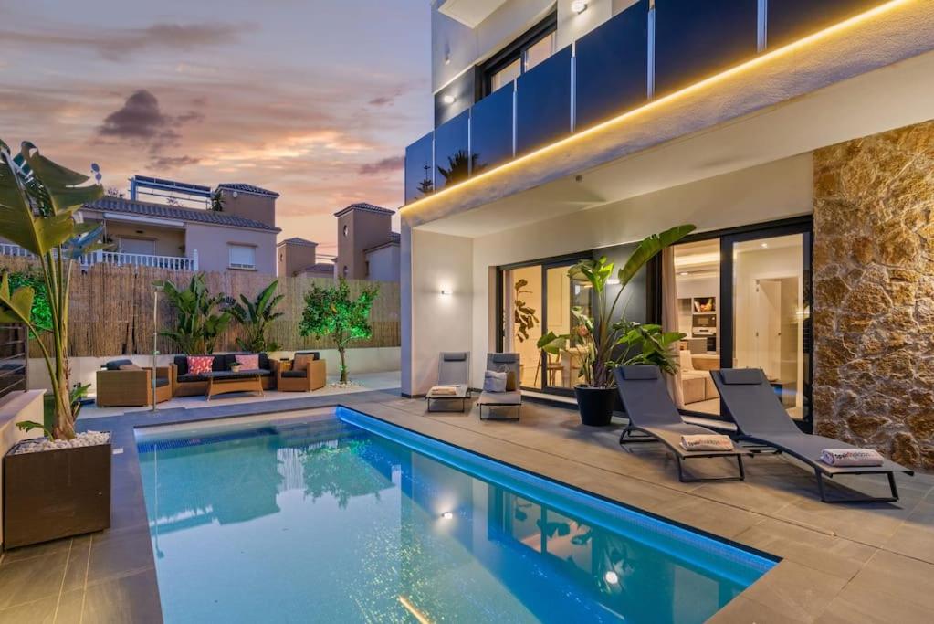 Luxury Villa with Private Swimming Pool in Cabo Roig