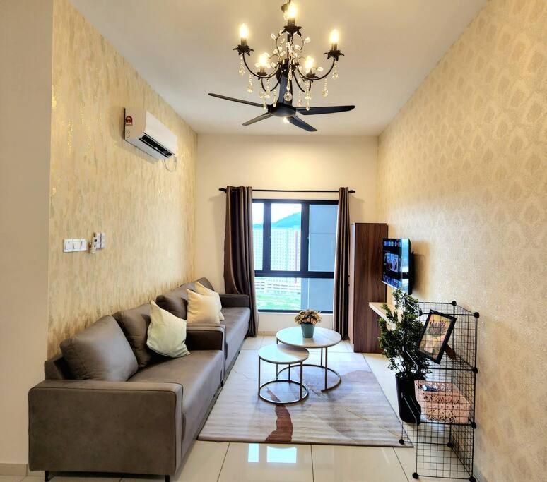 IPOH City Horizon17 Homestay - 2 Rooms & 1 Bathroom - 8 mins to Concubine Lane & Old Town Ipoh, 3 mins Walking to Food Places & Convenient Store by Happy H photo 1