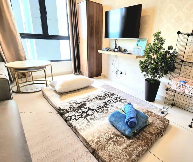 IPOH City Horizon17 Homestay - 2 Rooms & 1 Bathroom - 8 mins to Concubine Lane & Old Town Ipoh, 3 mins Walking to Food Places & Convenient Store by Happy H photo 5