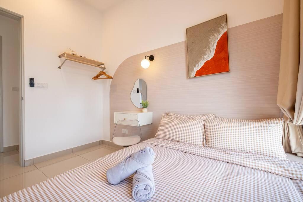 Trion KL city amazing view with bathtub room 8pax
