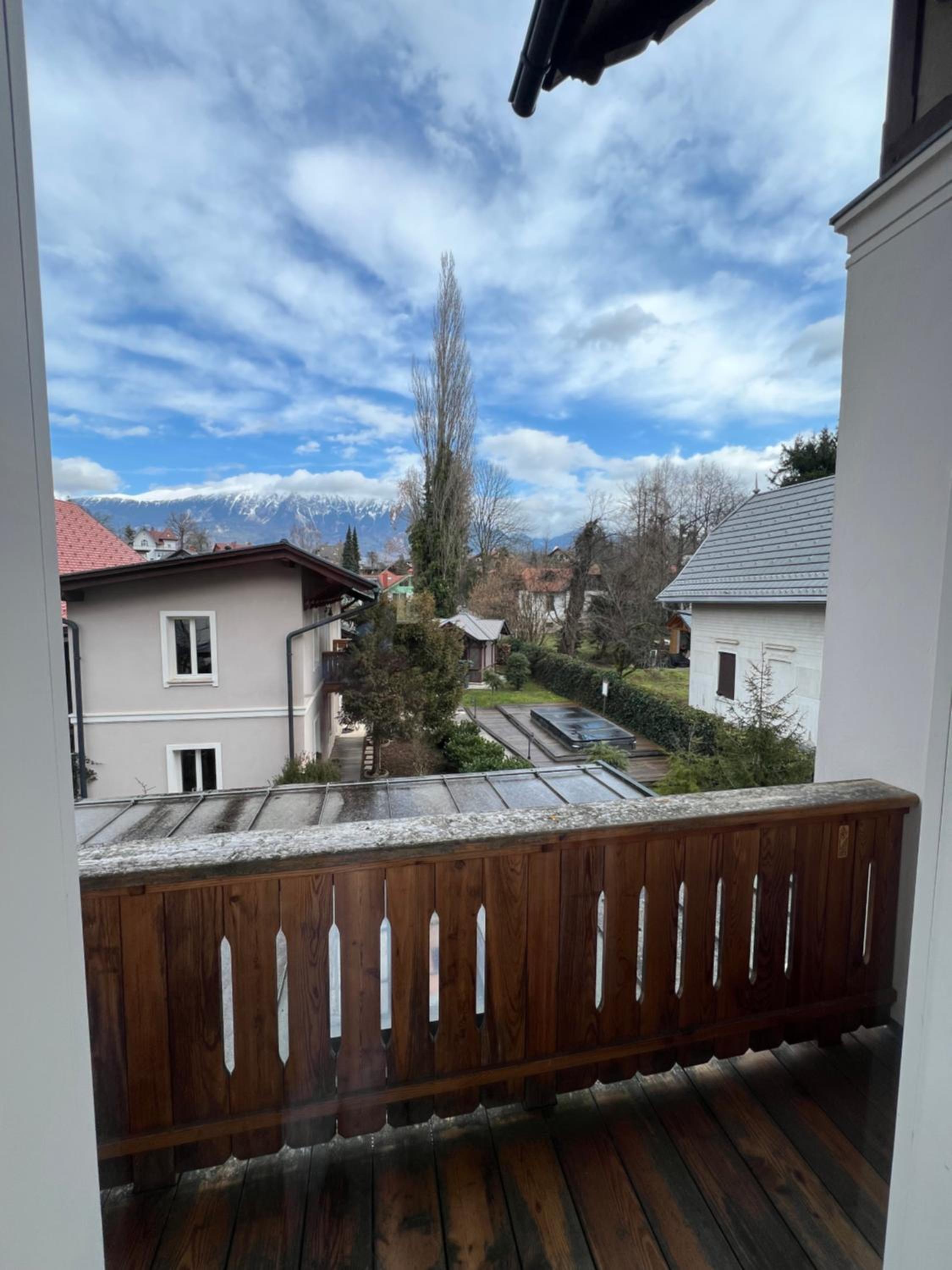 Photo 37