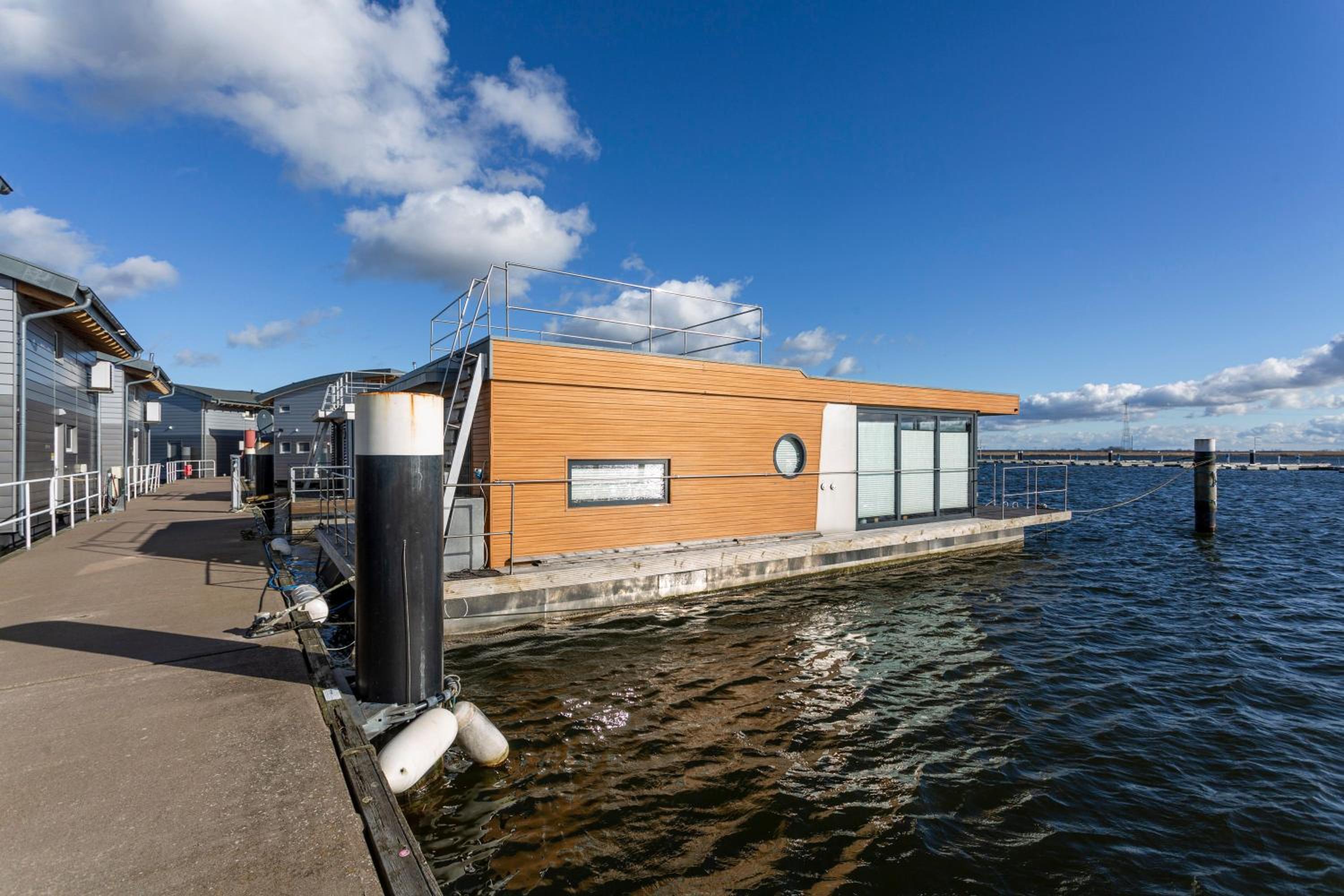 Hausboot Tollow