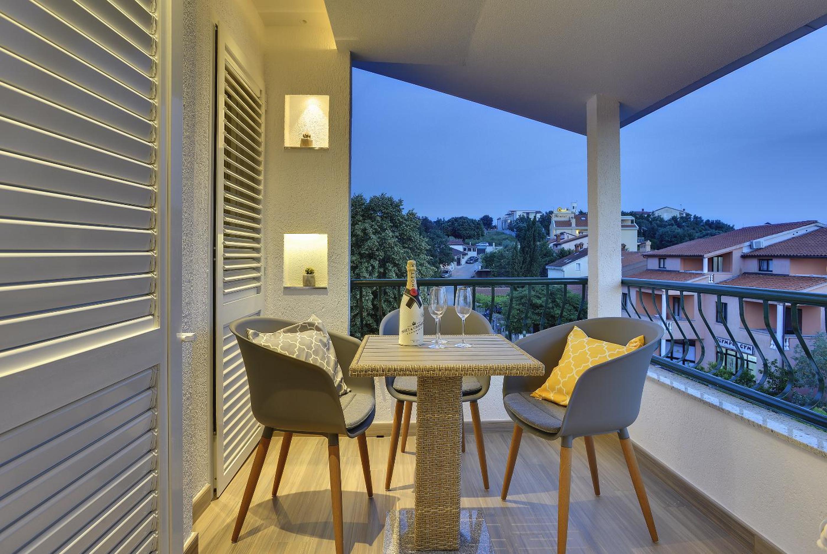 balance & terrace