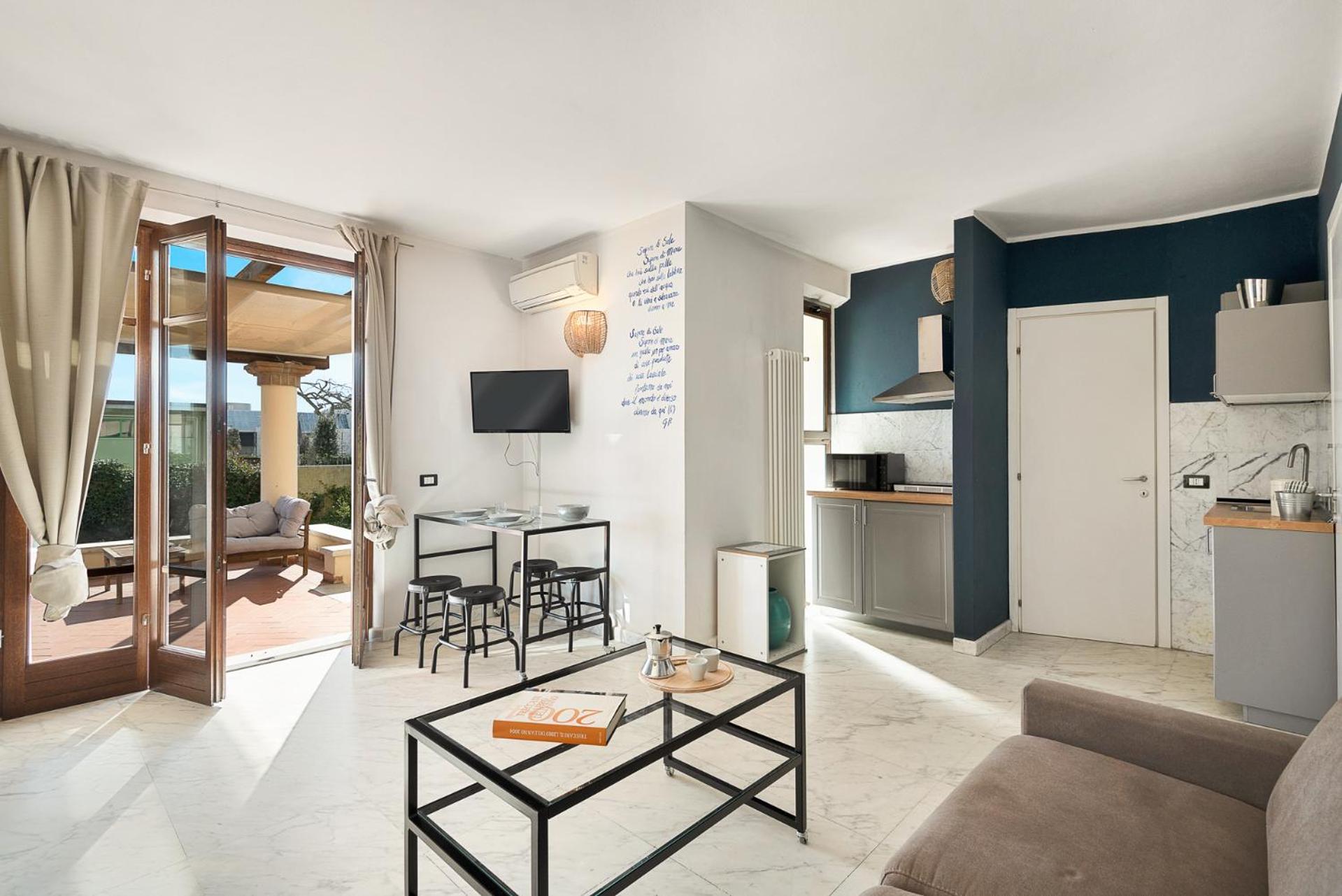 Splendido monolocale con spazioso giardino e veranda a 500 mt dal mare photo 5