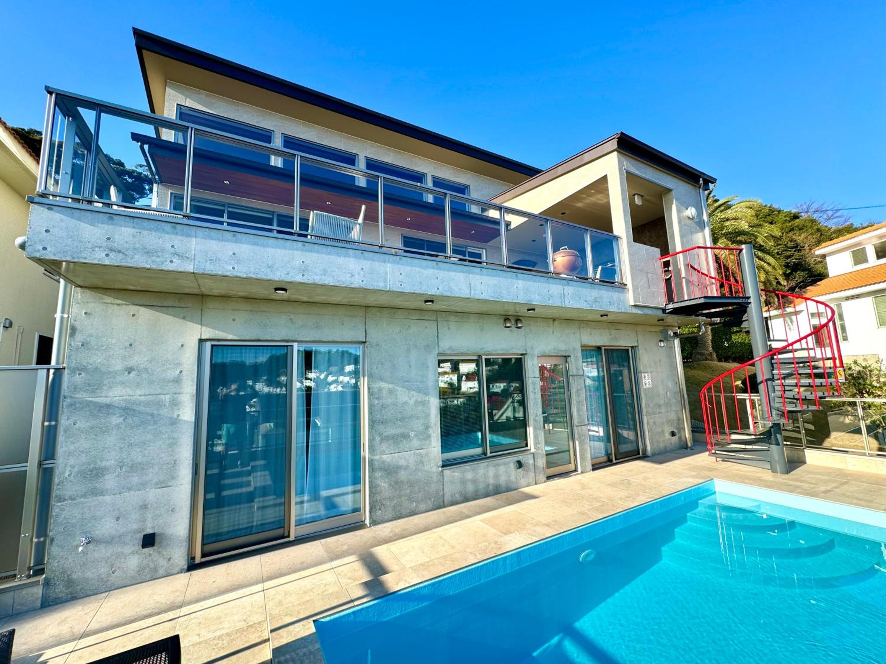 Hotel Villa Sea-Esta Luxury heated pool villa built 2024 - Image 1