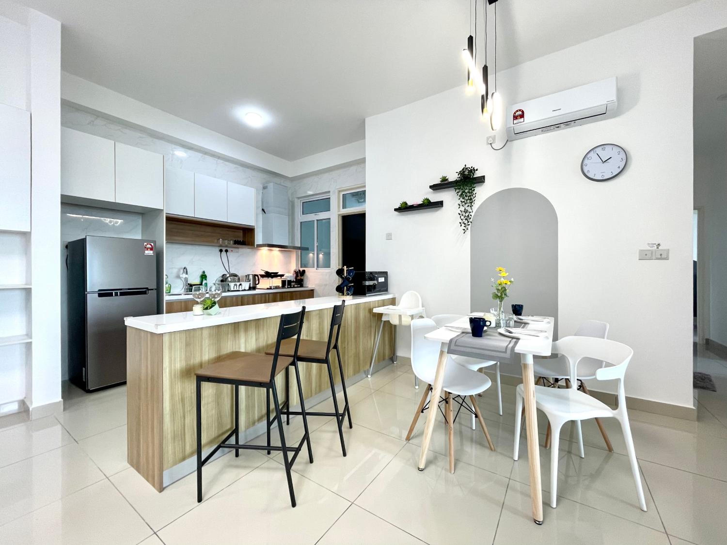 Twin Galaxy Modern Suite@JB KSL/MidValley