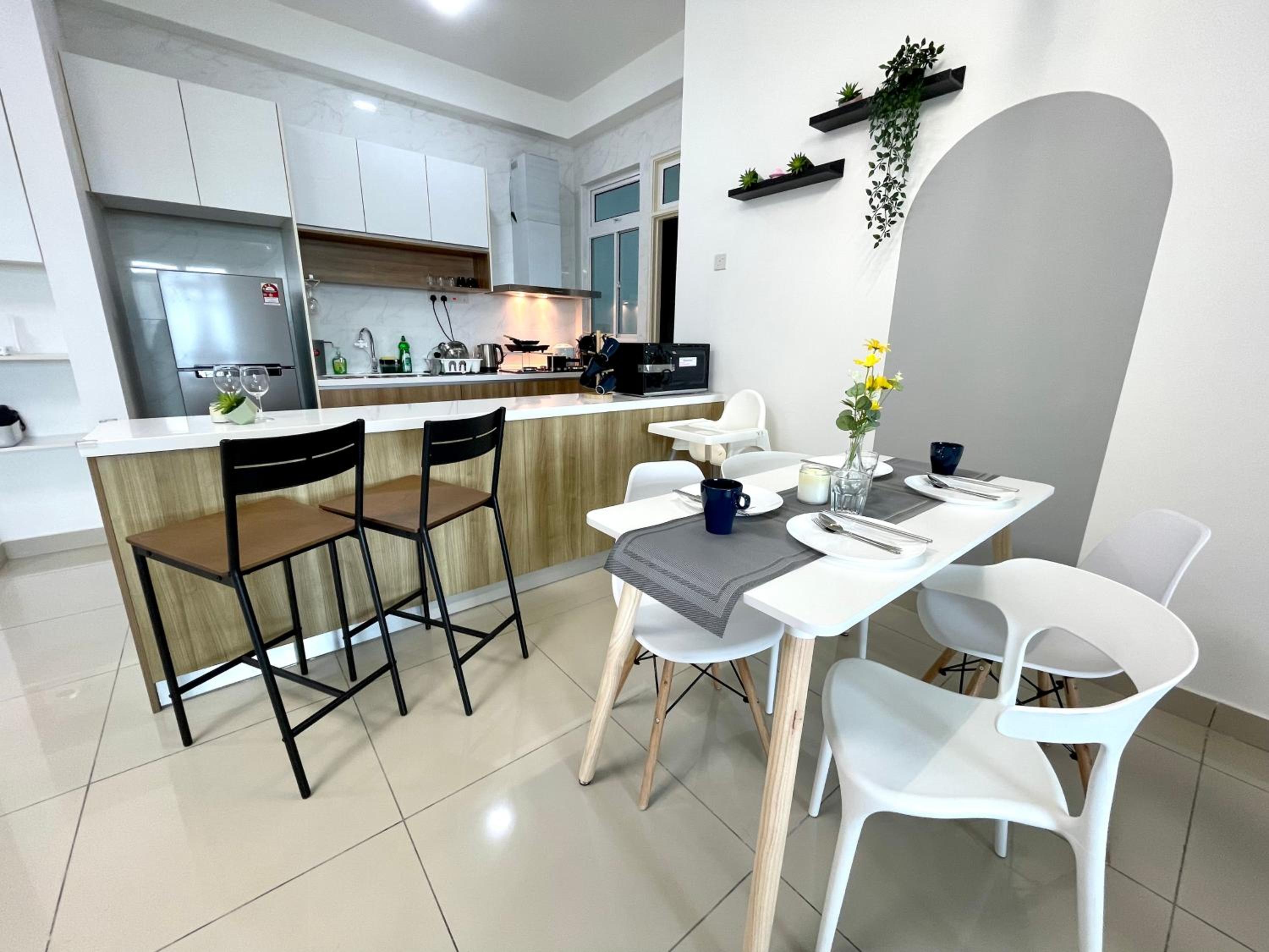 Twin Galaxy Modern Suite@JB KSL/MidValley