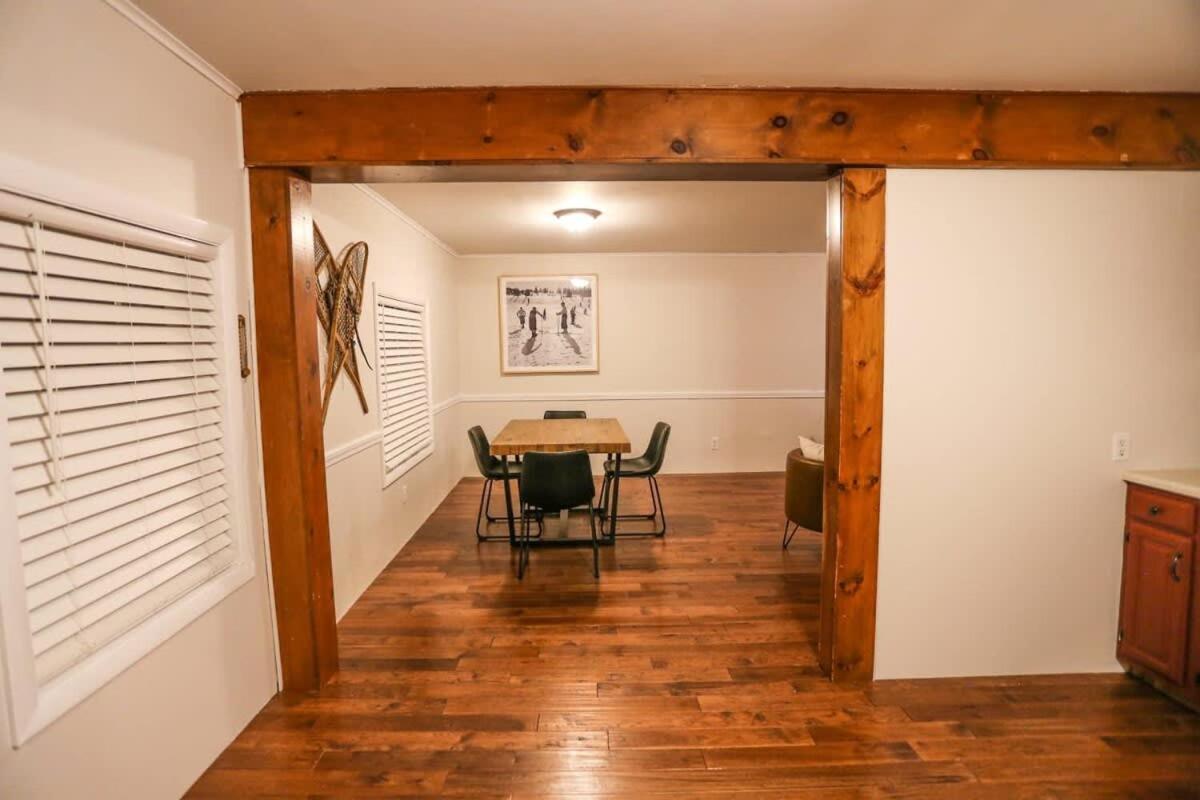 Hotel Modern & Cozy Getaway House near Conway lake - Pet Friendly - Image 1